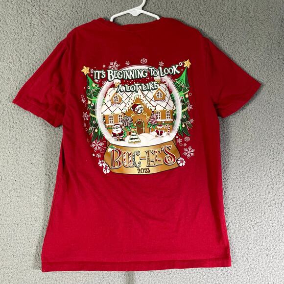 Buc-ee’s Bucees 2023 Christmas Shirt Youth L Red Gingerbread Holiday Graphic Tee - Picture 3 of 11